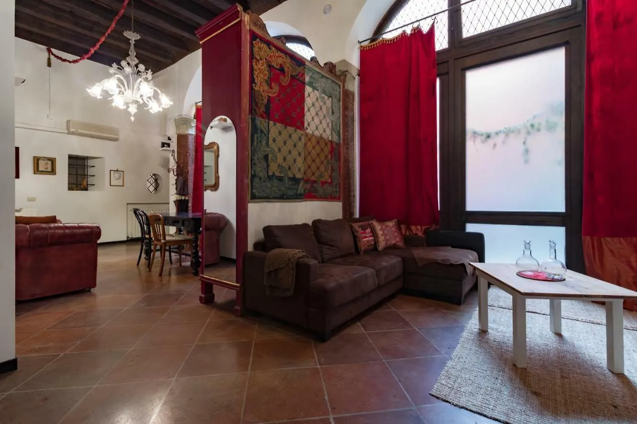 Housmart Castiglione 18 Lejlighed Bologna Italien