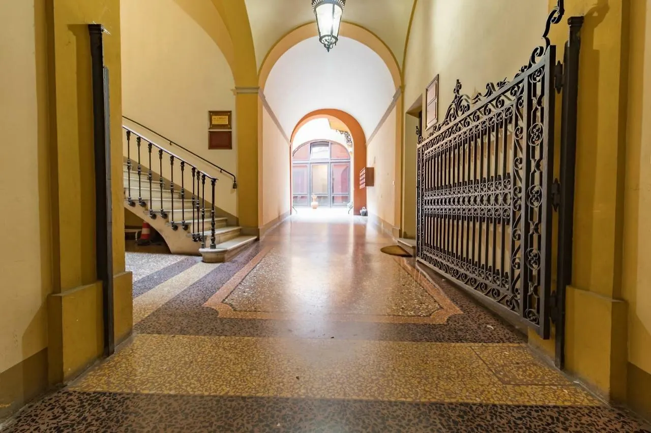 Housmart Castiglione 18 Lejlighed Bologna