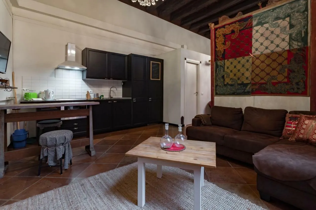 Housmart Castiglione 18 Lejlighed Bologna